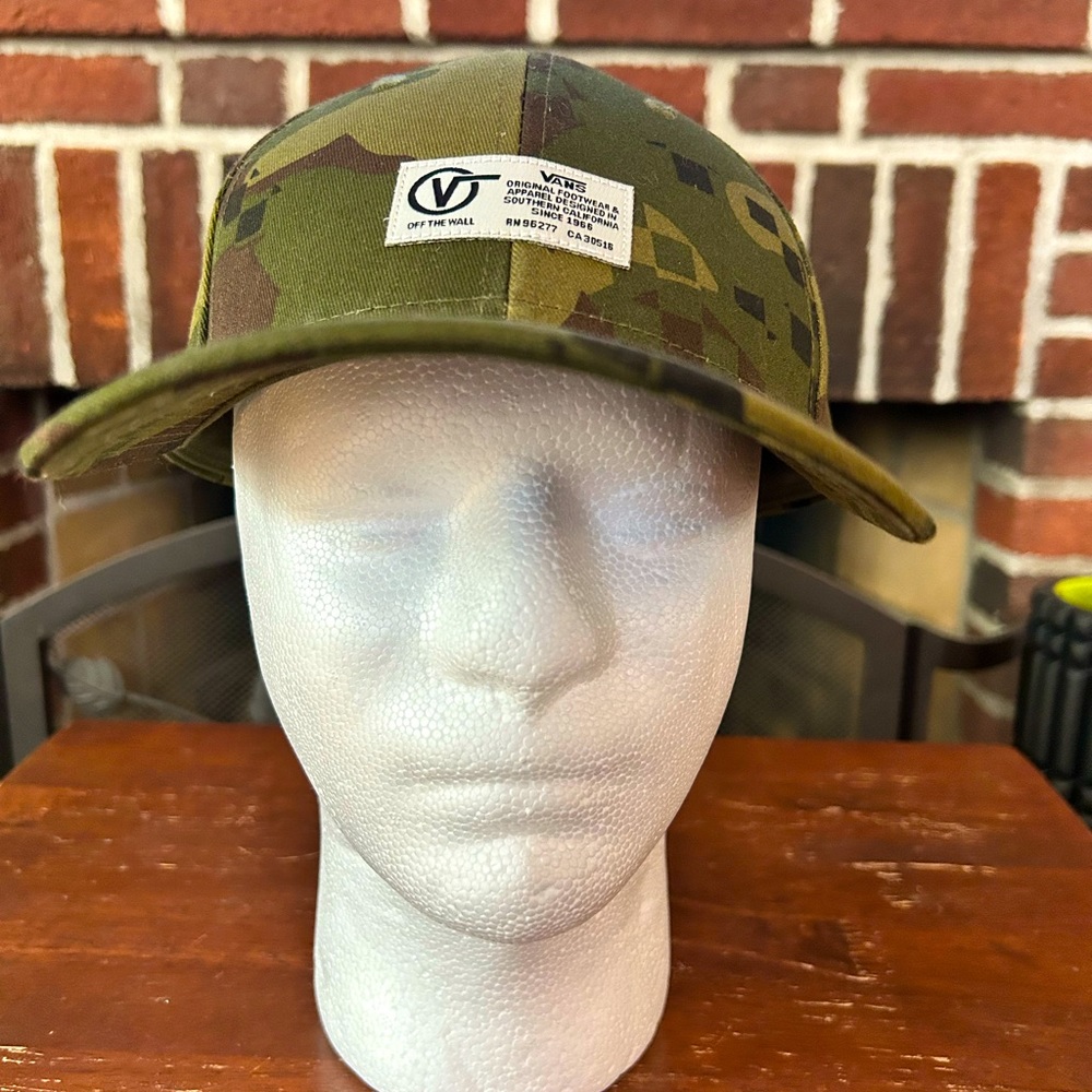 Like New! Vans Info LC Camo Check Snapback Cap Hat